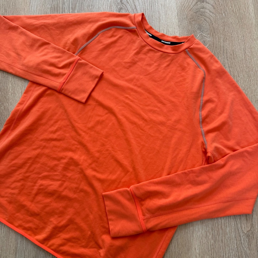 Nike Dri-FIT Sprint Long Sleeve Crew Running Shirt Mens Large Orange Thumbhole